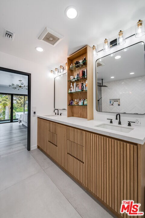 Building Photo - 4961 Marmol Dr