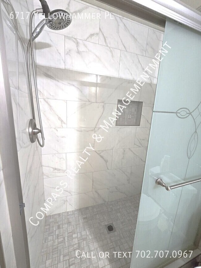 Building Photo - 6717 Yellowhammer Pl