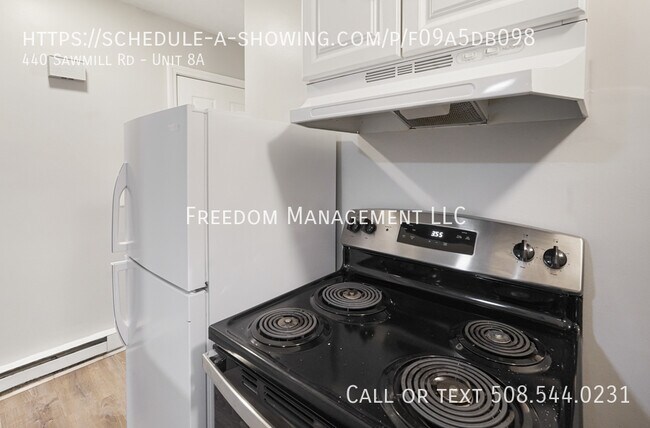 Building Photo - 440 Sawmill Rd