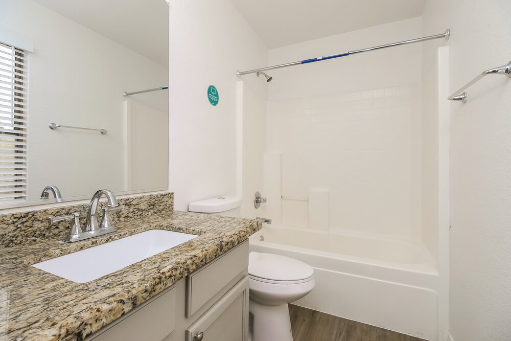 Building Photo - 650 E Woodsman Pl