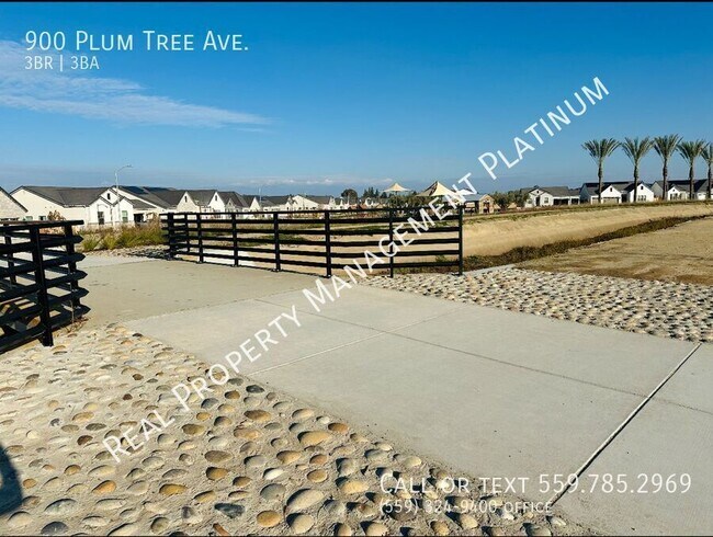 Building Photo - 900 Plum Tree Ave