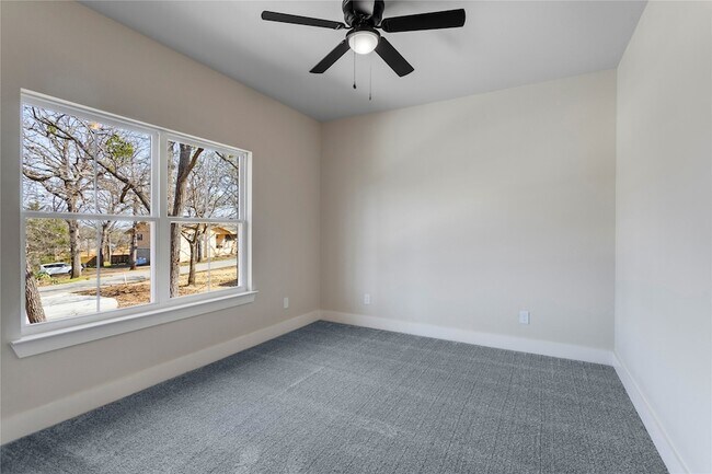 Building Photo - 797 Deleon St