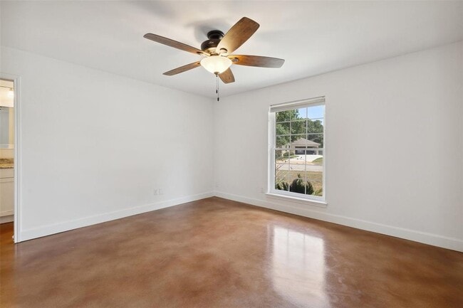 Building Photo - 7202 Squirrel Oak Cir