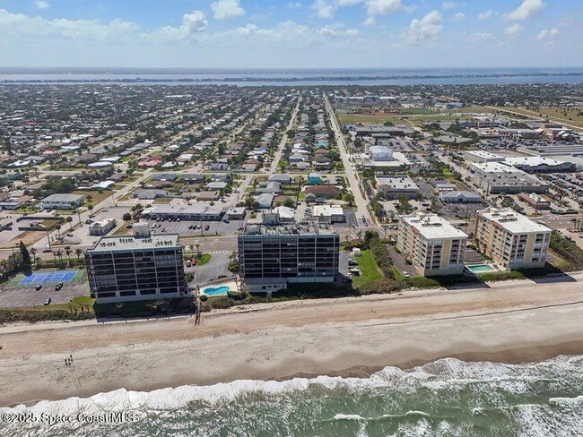 Building Photo - 1125 Jimmy Buffett Mem Hwy