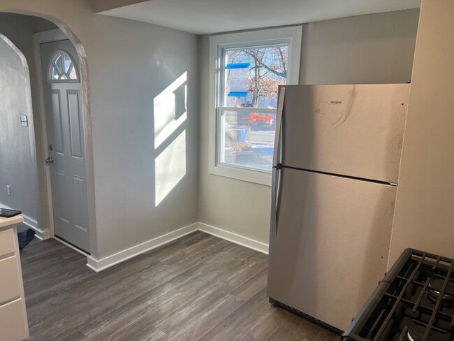 Building Photo - 2 Bedroom House for Rent in Lake Station