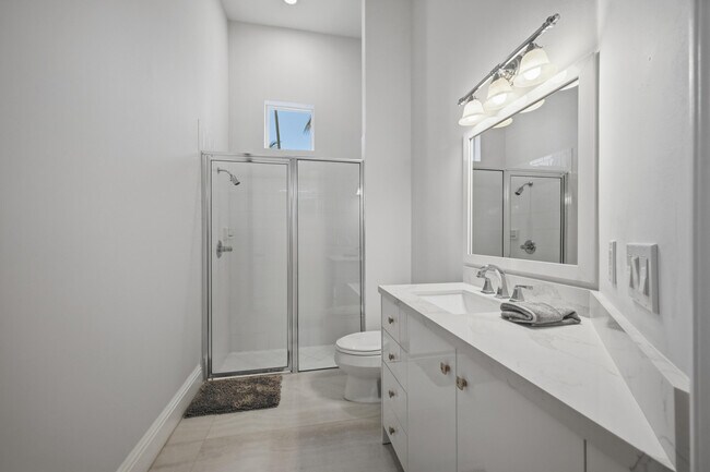 Building Photo - 5006 NW 24th Cir