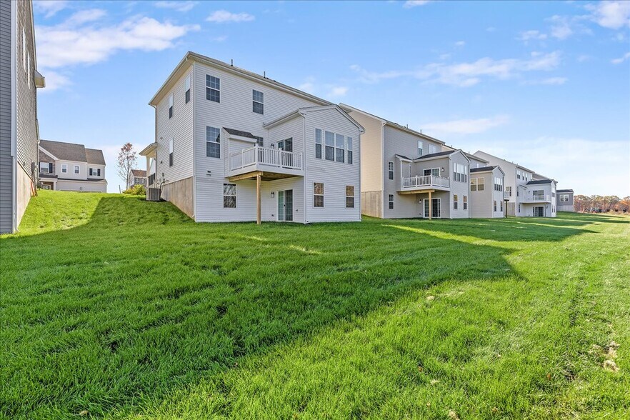 Building Photo - 15 Jacob Francis Way