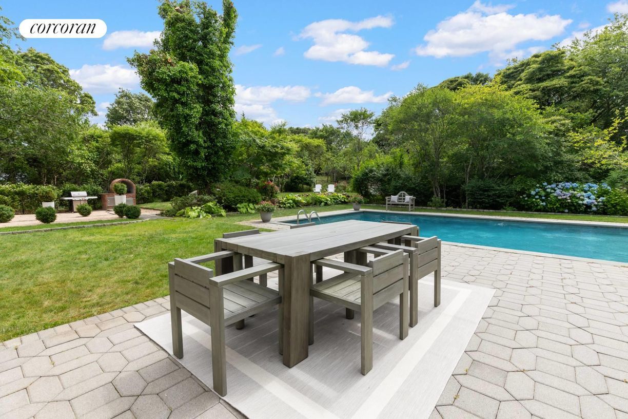 Building Photo - 167 Tuckahoe Ln