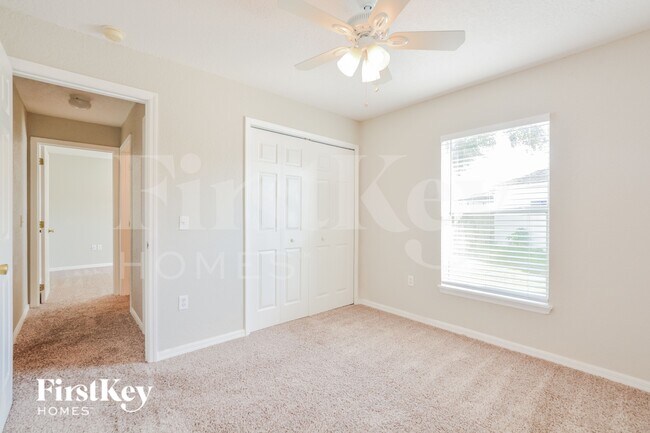 Building Photo - 743 Pelican Ct