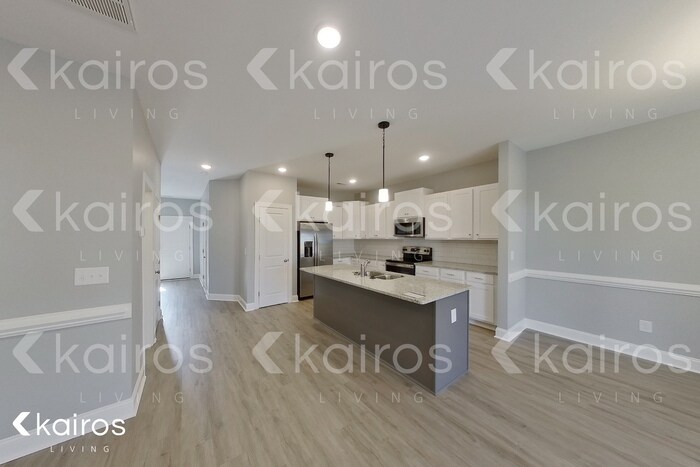 Building Photo - 3717 Oak Leaf Way
