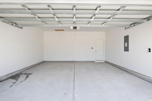 Building Photo - 1019 Canter Dr