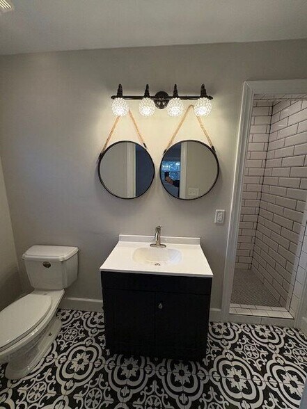 Building Photo - 101 Lakewood Dr