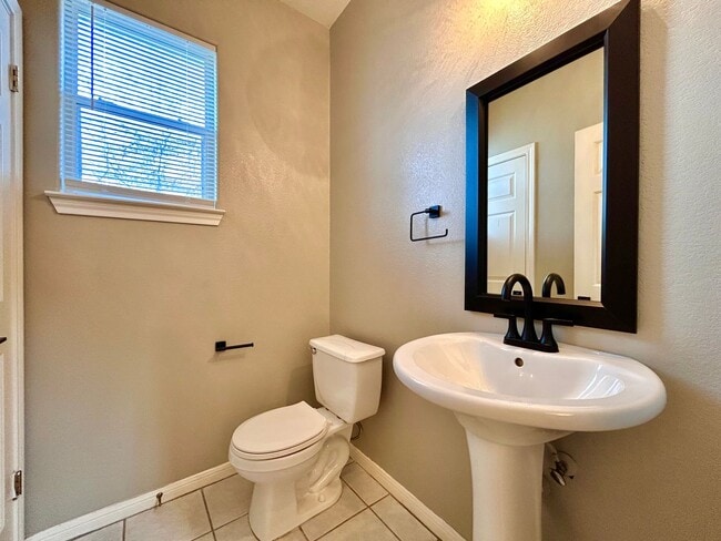 Building Photo - Beautiful 3BR, 2.5BA Two-Story Home with Laundry Room & 2-Car Garage