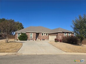 Building Photo - 8004 Ridgeway Ct