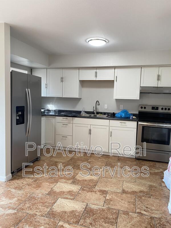 Building Photo - 1013 Dubose Dr