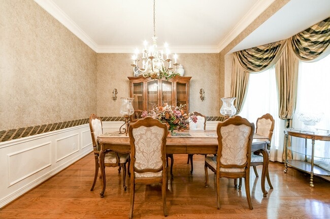 Building Photo - 3003 Grand Noble Cir