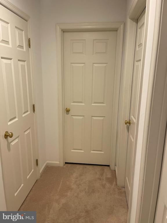 Building Photo - 310 Norwalk Way