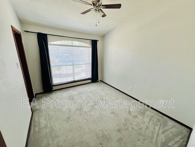 Building Photo - 8016 Lynnhaven Pl NW