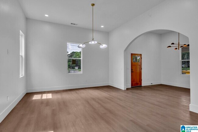 Building Photo - 5009 2nd Ave N