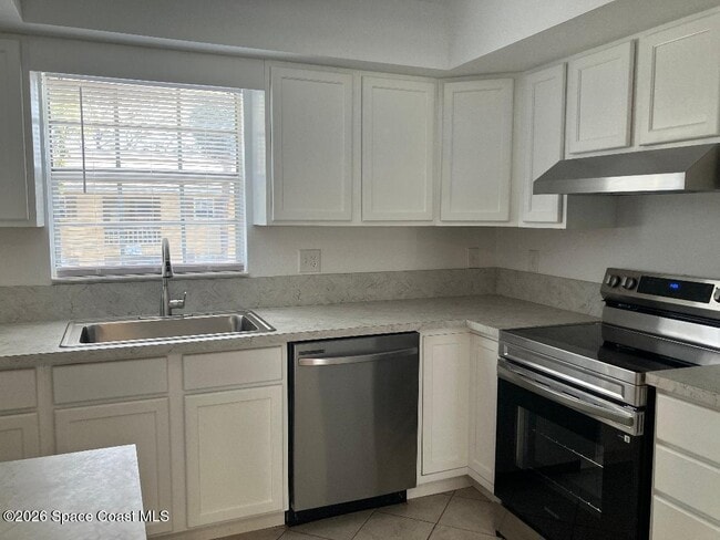 Building Photo - 3135 Shady Dell Ln