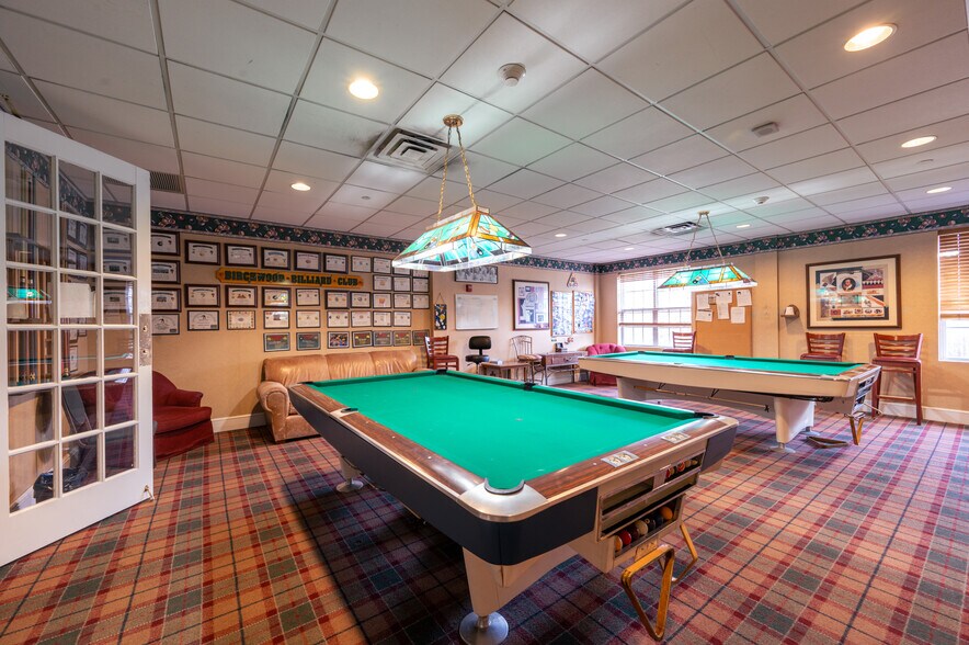 Building Photo - 763 Spring Lake Dr