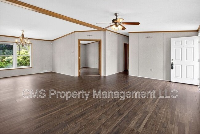 Building Photo - 15 W Redwood Ave