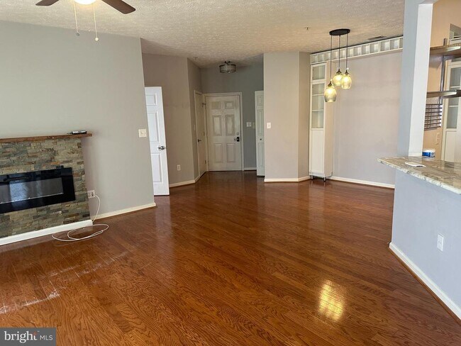 Building Photo - 2503 Amber Orchard Ct W