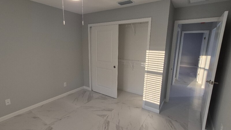 Building Photo - 661 Myra Ln NW