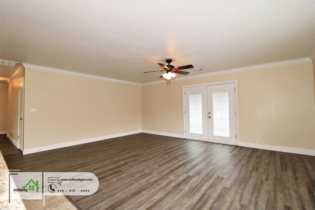 Building Photo - 3712 Canterbury Dr