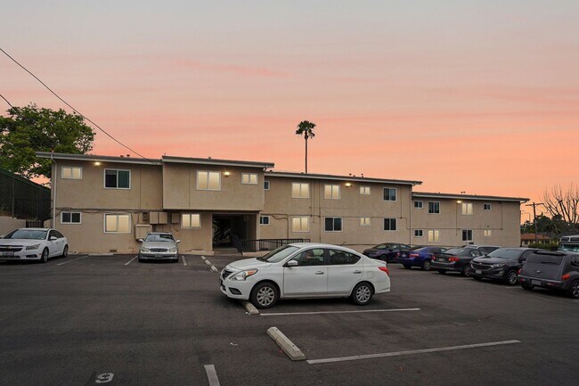 Building Photo - 3105 W 27th St