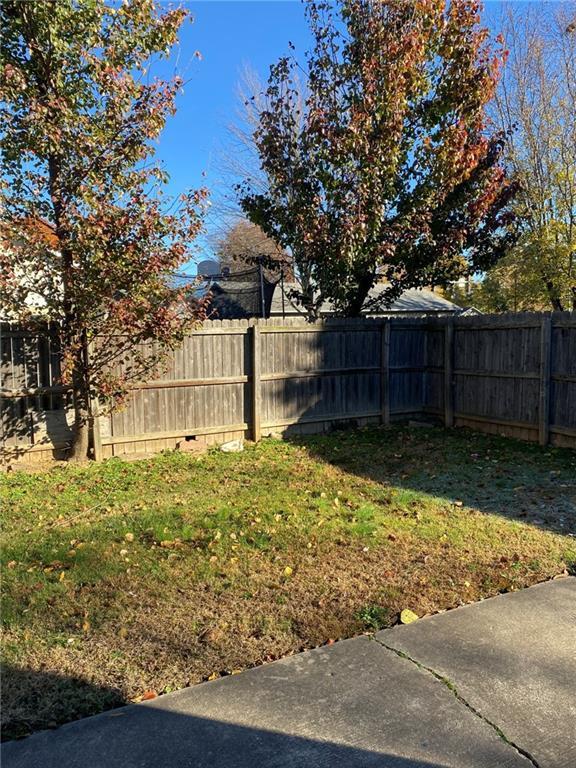 Building Photo - 3405 W Wood St