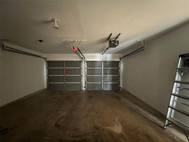 Building Photo - 8411 Tamayo Dr
