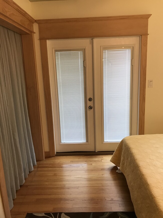 2nd bdrm french doors - 1832 18th St