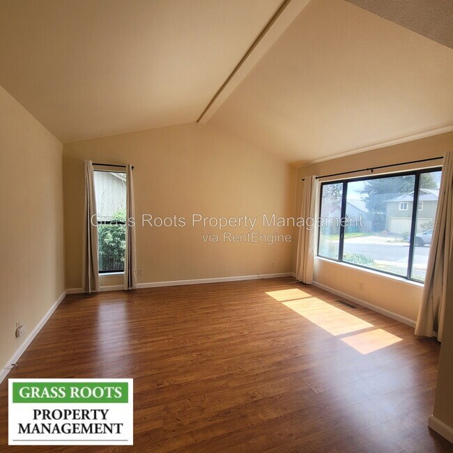 Building Photo - 616 Pelton Way