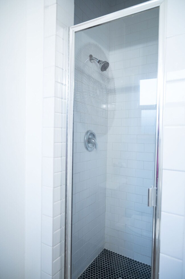 Building Photo - 156 W Peoria St