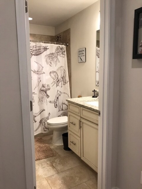 full bath - 624 Heathland Trl