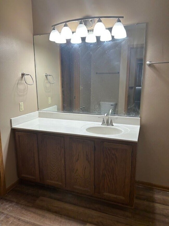 Building Photo - 4 Unit at 5309-5315 45th Street.