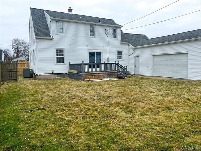 Building Photo - 243 Orchard Dr