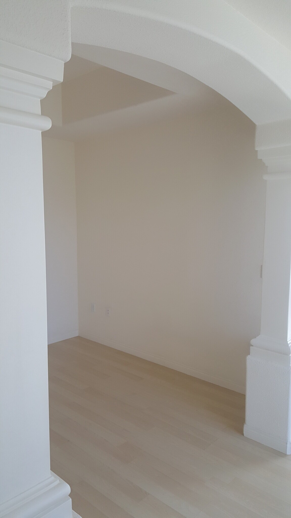 Building Photo - 26 E Serene Ave
