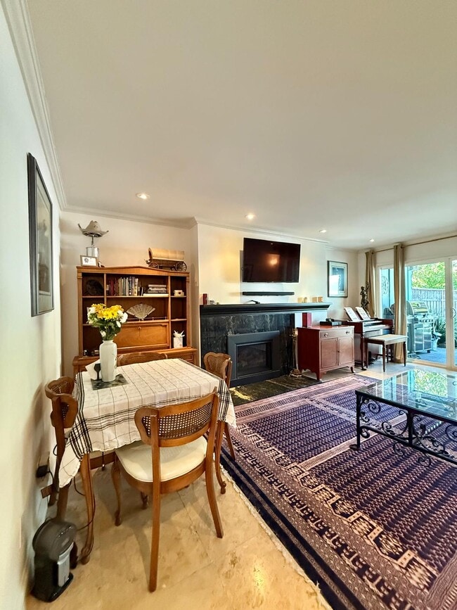 Building Photo - 39 Porto Bello Dr