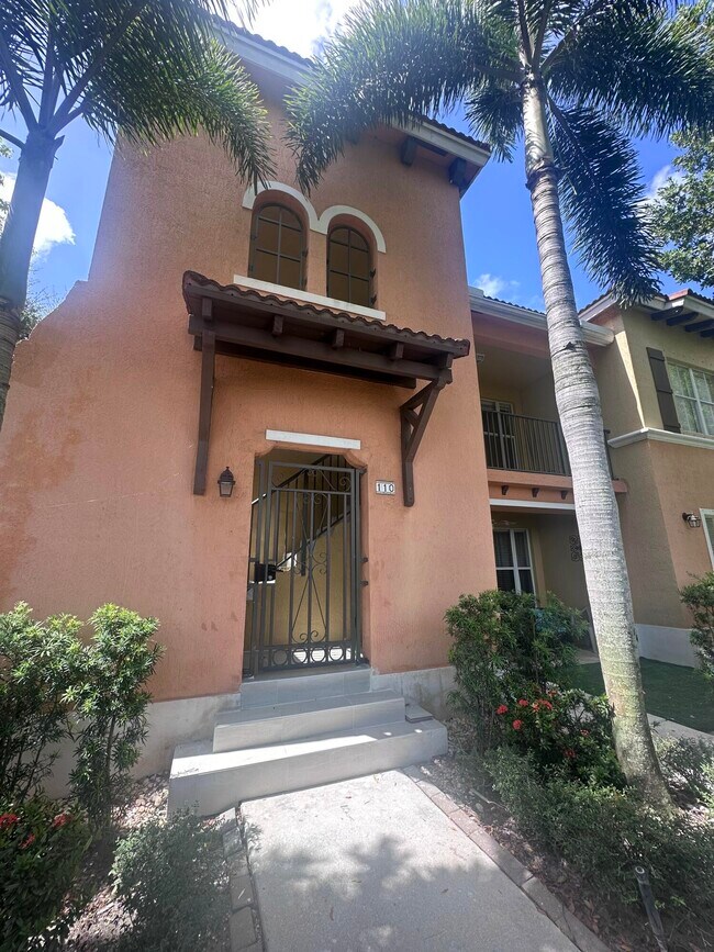 Primary Photo - 3569 Forest Hill Blvd