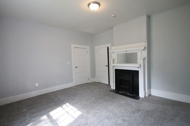 Building Photo - Exclusively Offered by Muse Realty Rentals, LLC