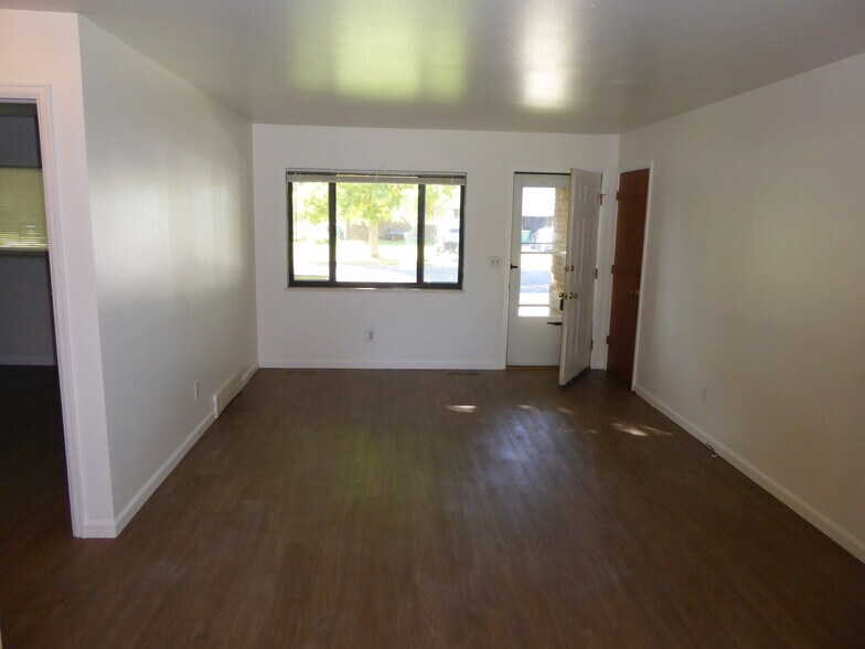 Building Photo - 808 Horizon Ave