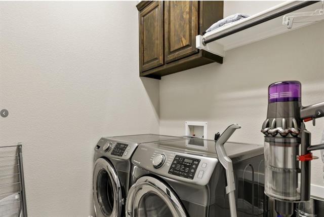 Building Photo - 7940 Southfork Bend