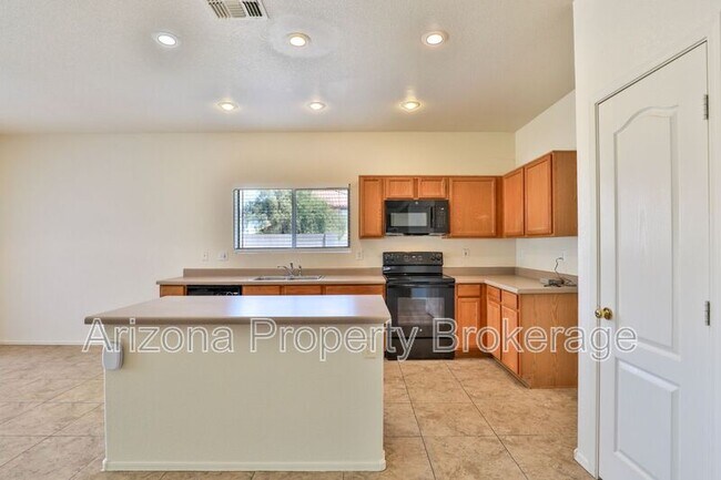 Building Photo - 2736 W Mineral Butte Dr