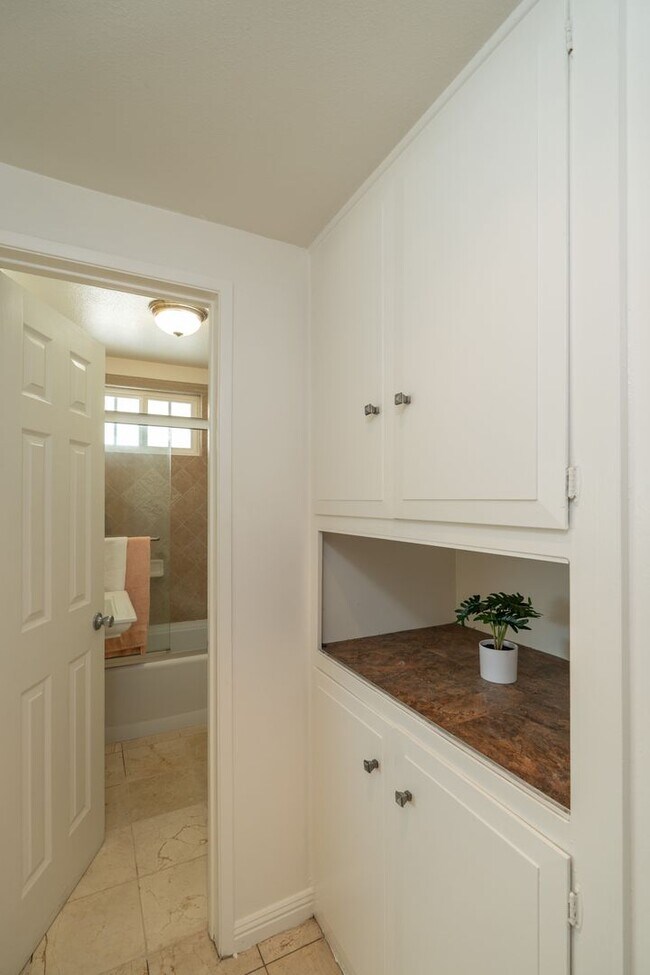 Building Photo - Beautiful & Spacious Home in Rowland Heights