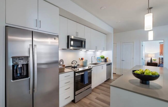 Building Photo - 2105 Forum Dr