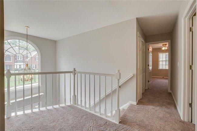 Building Photo - 1489 Justin Dr