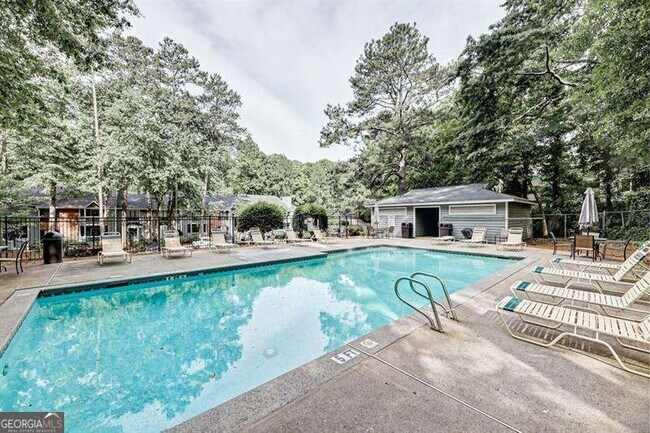 Building Photo - 529 Warm Springs Cir