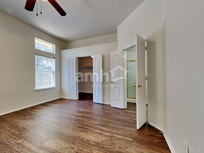 Building Photo - 9020 Saranac Trl